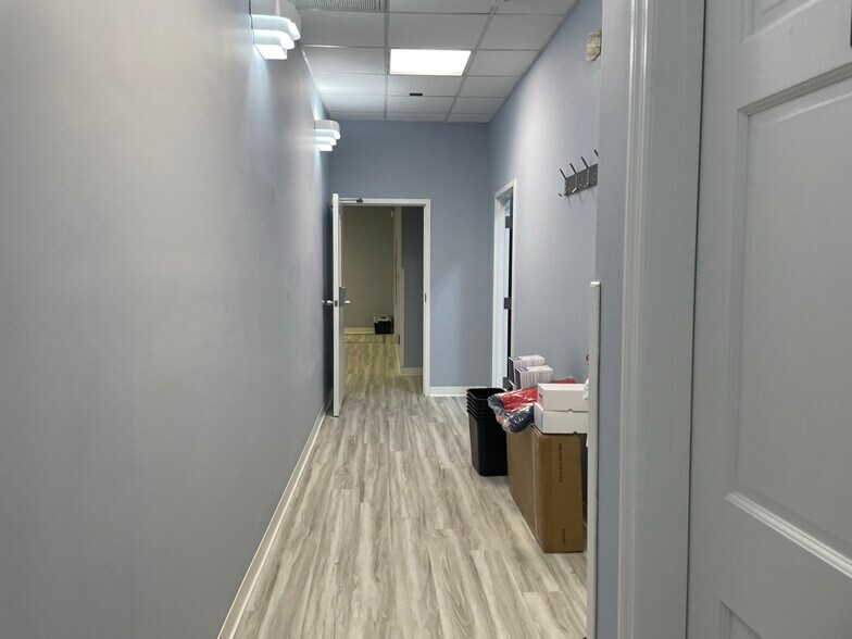 More Photos Of 442 Park West Dr, Augusta Medical For Sale