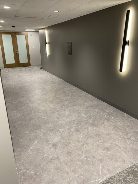 More Photos Of 2670 Union Avenue Ext, Memphis Office For Lease