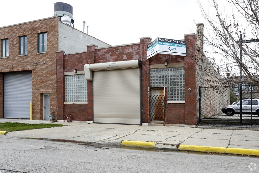 More Photos Of 2034 W Walnut St, Chicago Warehouse For Lease