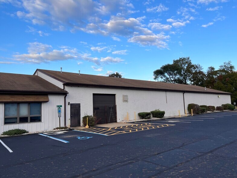 More Photos Of 110-130 Miller Rd, Medford Unknown For Lease