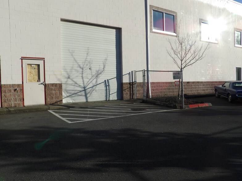 More Photos Of 3810 166th Pl NE, Arlington Office For Lease