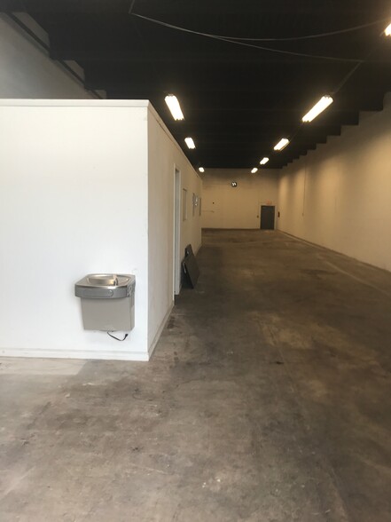 Primary Photo Of 7301-7321 NE 1st Pl, Miami Warehouse For Lease