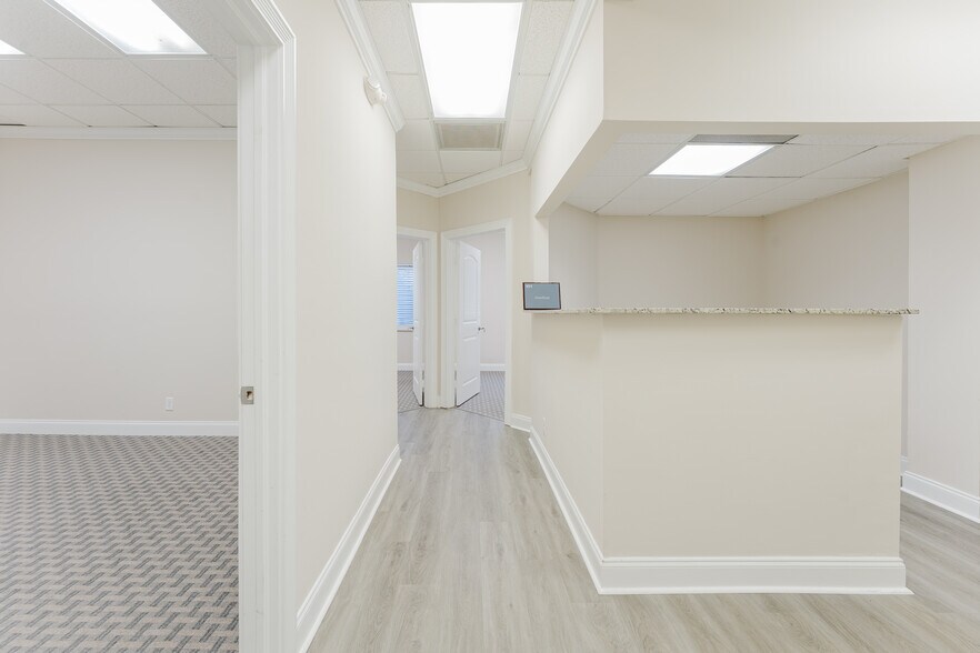 More Photos Of 299 W Camino Gardens Blvd, Boca Raton Office For Lease