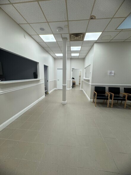 More Photos Of 1432 Hylan Blvd, Staten Island Medical For Lease