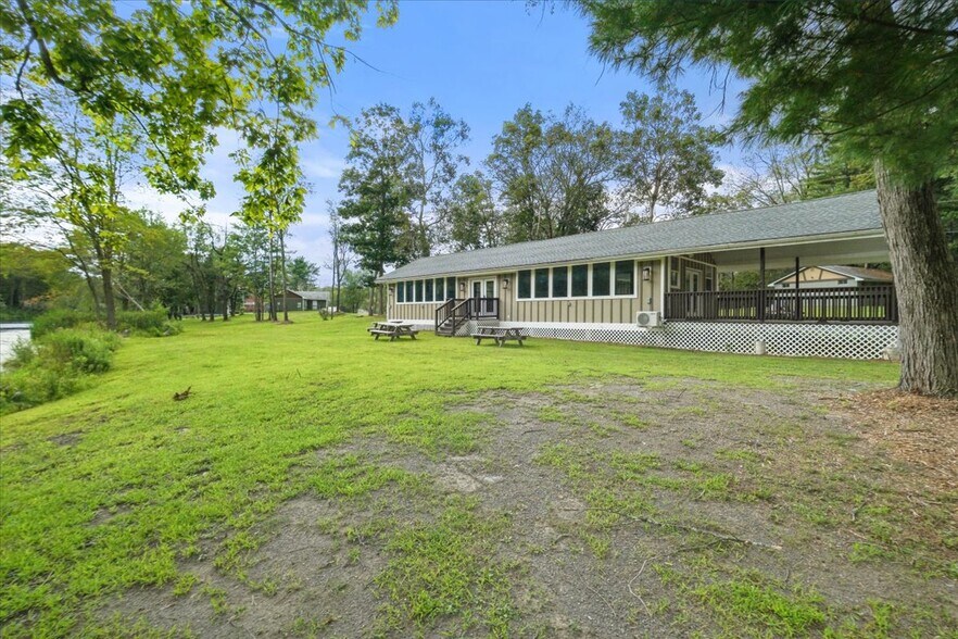 More Photos Of 64 White Dr, Milan Specialty For Sale