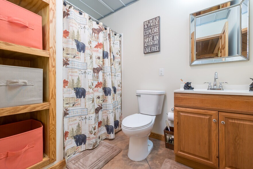 More Photos Of 113 E Kress St, Russells Point Flex For Sale