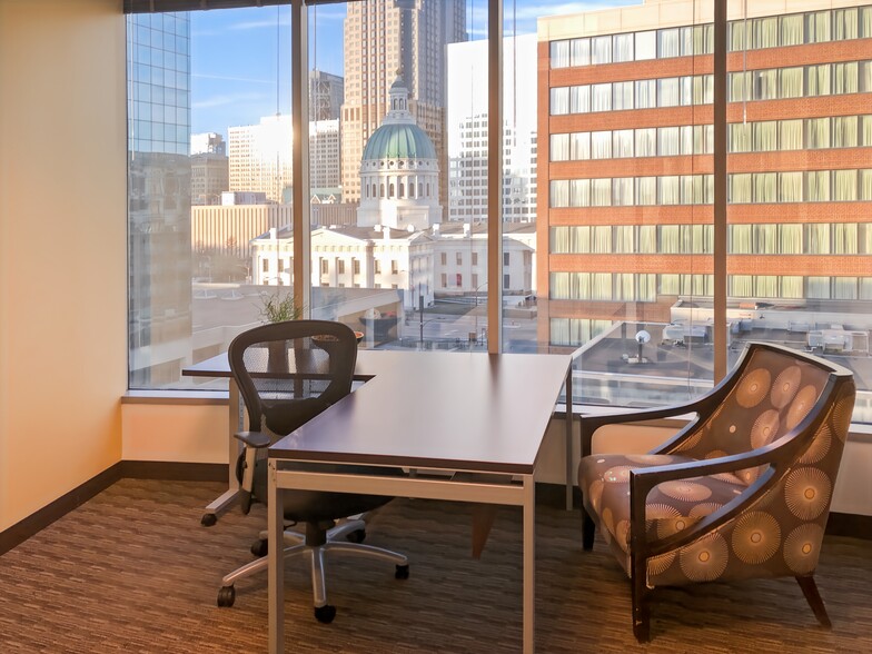 More Photos Of 100 S 4th St, Saint Louis Coworking Space