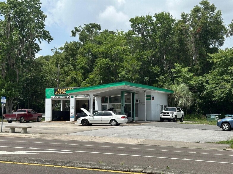 More Photos Of 706 NW 13th St, Gainesville Land For Sale