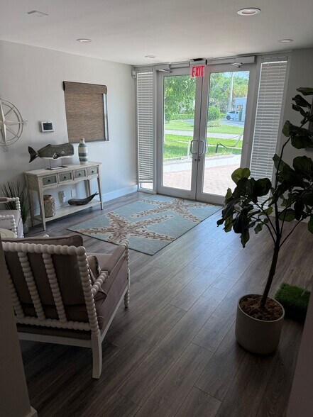 More Photos Of 517 Lancaster St, Boca Raton Office Residential For Sale