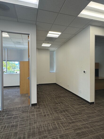 More Photos Of 6140 Hellyer Ave, San Jose Office Residential For Lease