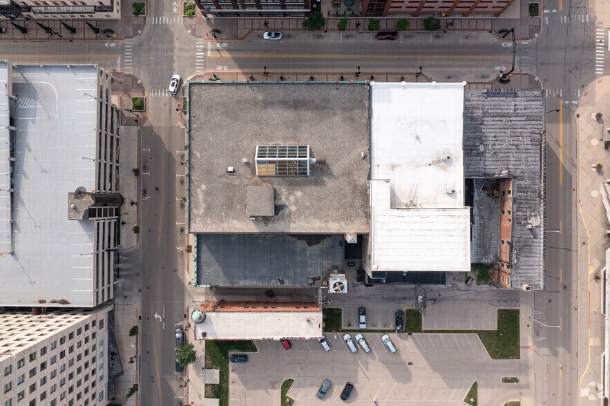 More Photos Of 308 W State St, Rockford Office For Lease