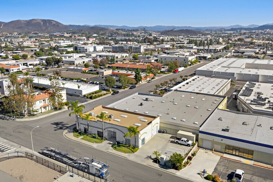 More Photos Of 227 Pawnee St, San Marcos Warehouse For Lease