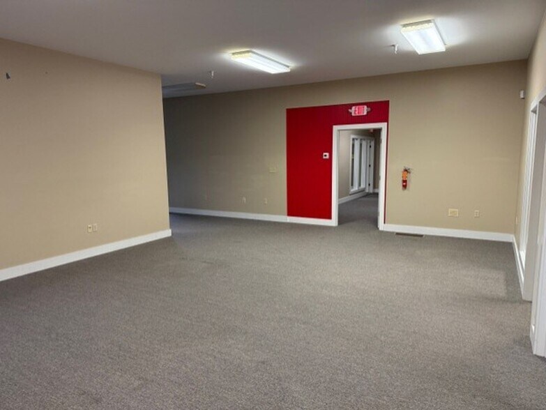 More Photos Of 205 Billings Farm Rd, White River Junction Medical For Lease