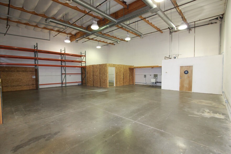 More Photos Of 460-480 Technology Way, Napa Flex For Lease