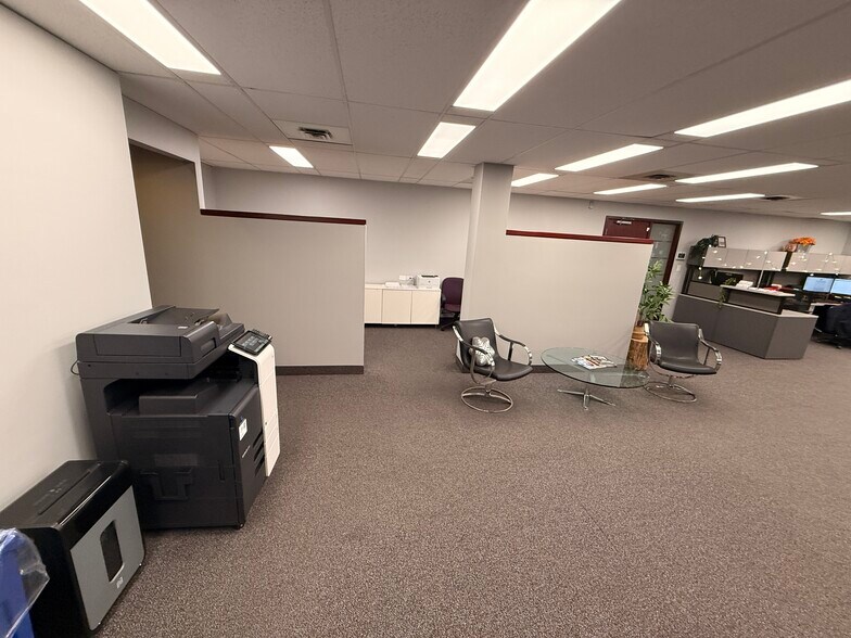 More Photos Of 17010 103rd Ave, Edmonton Office For Lease
