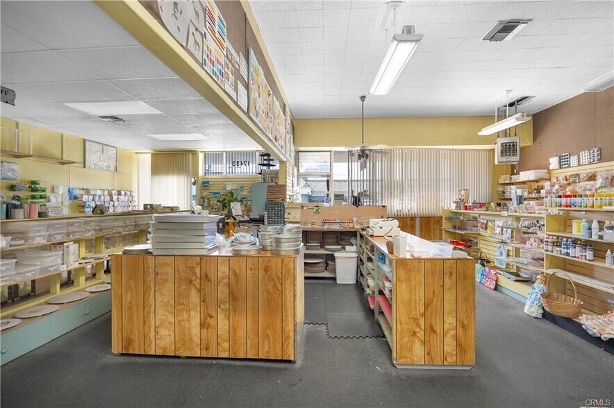 More Photos Of 17428 Bellflower Blvd, Bellflower Storefront For Lease