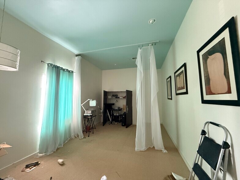 More Photos Of 2140 W Grande Blvd, Tyler Medical For Lease