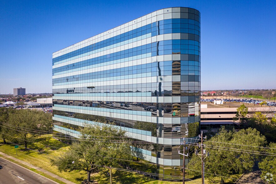 More Photos Of 9494 Southwest Fwy, Houston Office For Lease