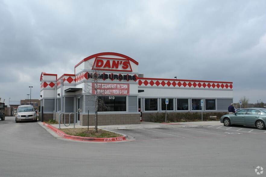 More Photos Of 550 Old San Antonio Rd, Buda Unknown For Lease