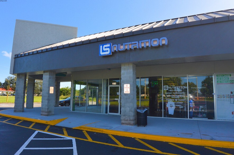 More Photos Of 2810-2946 Lakeland Highlands Rd, Lakeland General Retail For Sale