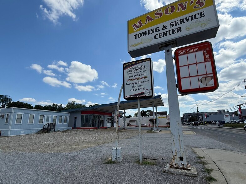 More Photos Of 1028-1032 West St, Annapolis Convenience Store For Lease