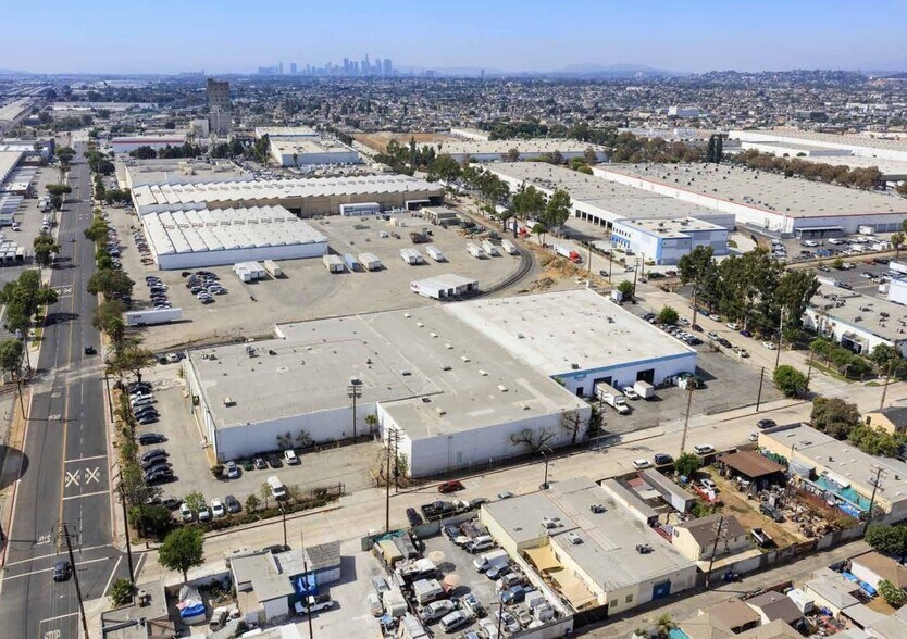 More Photos Of 5717 E Ferguson Dr, Commerce Manufacturing For Sale