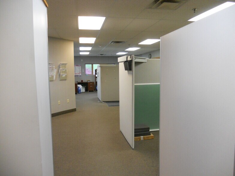 More Photos Of 10 Precision Dr, North Springfield Industrial For Lease
