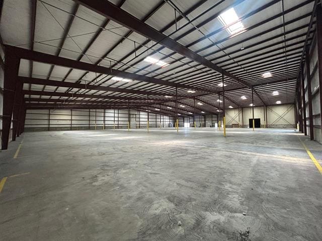 More Photos Of 4425 Pan American Blvd, Laredo Warehouse For Lease