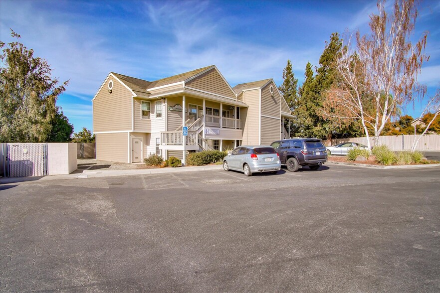 890 Sunset Dr, Hollister, CA 95023 - Medical Office For Lease Cityfeet.com