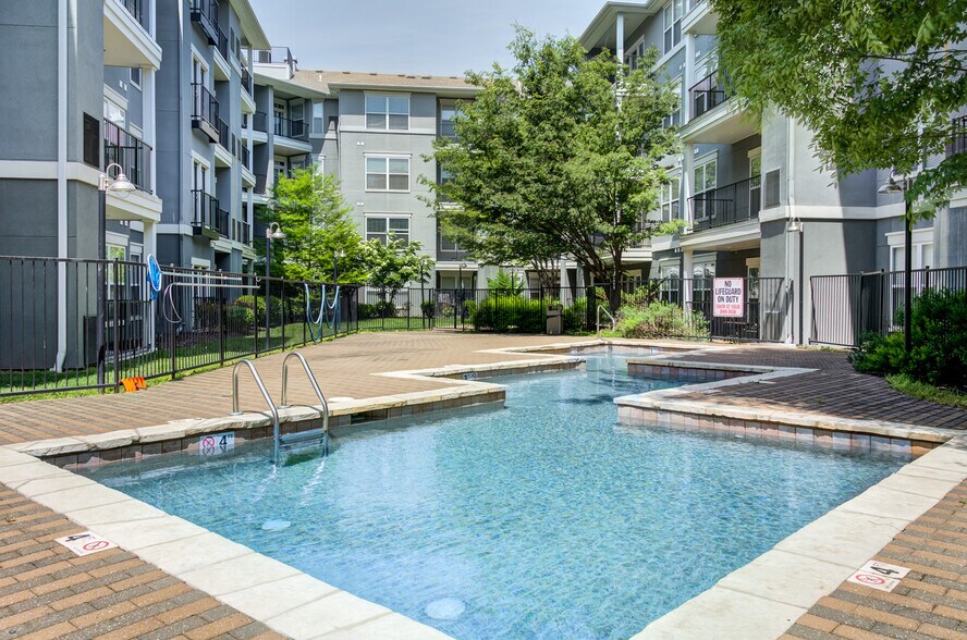 More Photos Of 3949 Lindell Blvd, Saint Louis Apartments For Lease