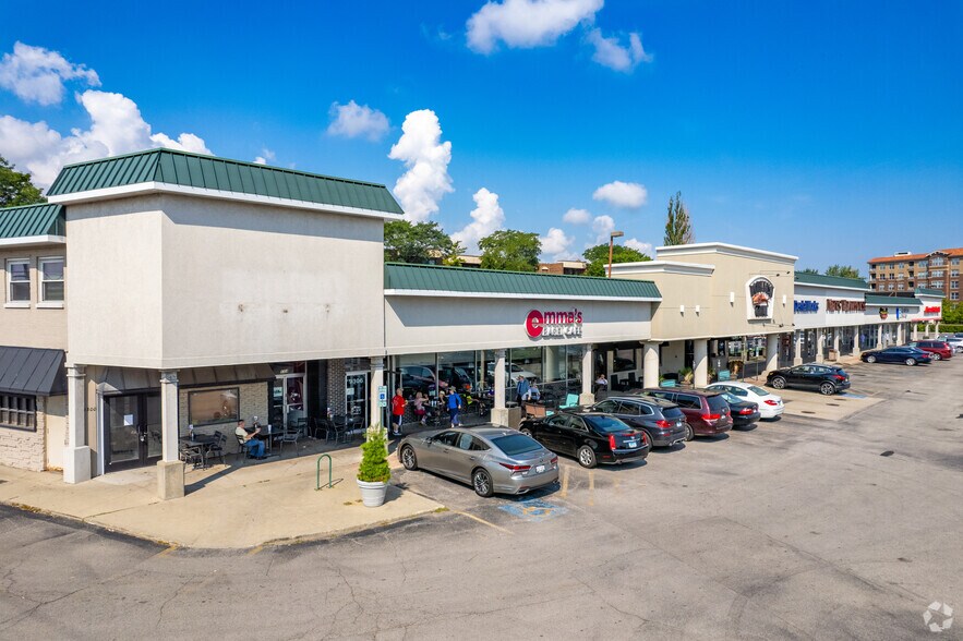 Primary Photo Of 9300-9320 Skokie Blvd, Skokie Unknown For Lease