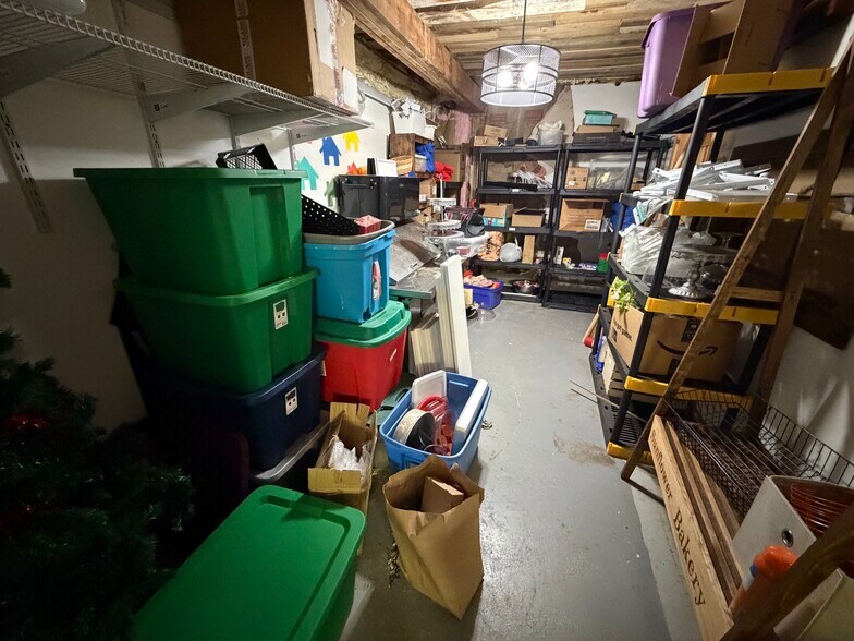 More Photos Of 23 Spring St, Dexter Office For Sale