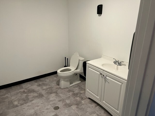 More Photos Of 2056 N Hill Field Rd, Layton Restaurant For Lease