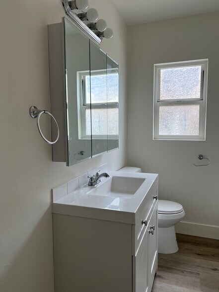 More Photos Of 6922 Glasgow Ave, Los Angeles Apartments For Sale