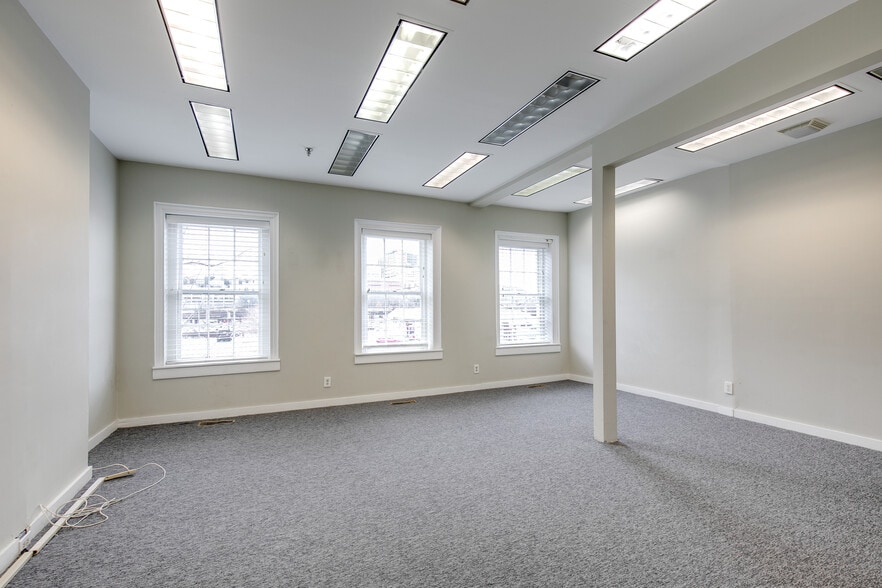 More Photos Of 211 N 18th St, Richmond Office Residential For Sale