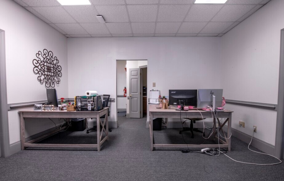 More Photos Of 130 N Arendell Ave, Zebulon Storefront Retail Office For Sale