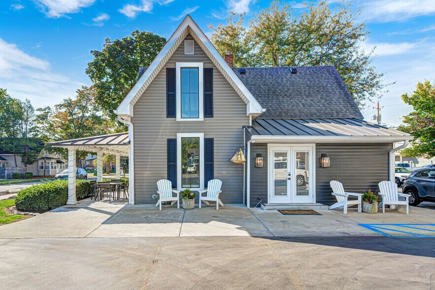 More Photos Of 725 E 65th St, Indianapolis Loft Creative Space For Sale