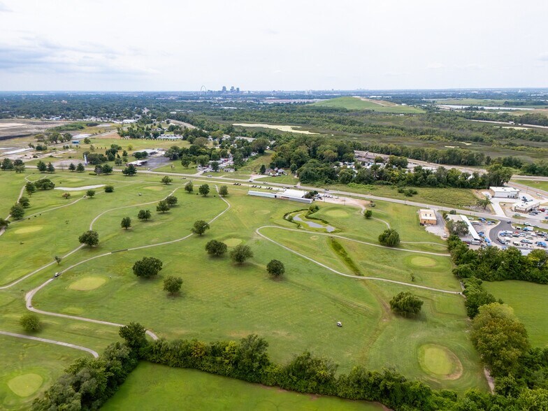 More Photos Of 3500 Kingshighway, East Saint Louis Golf Course Driving Range For Sale
