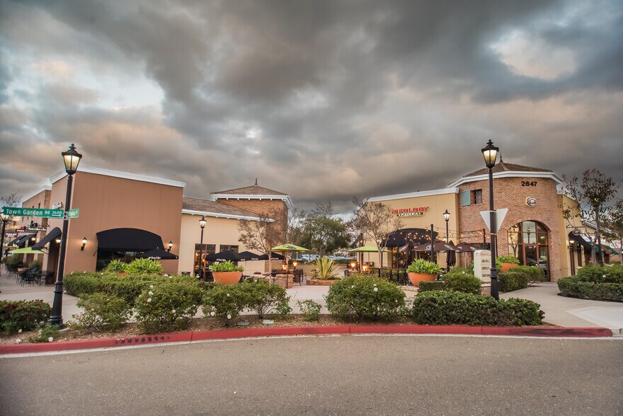 More Photos Of 2675 Gateway Rd, Carlsbad Unknown For Lease