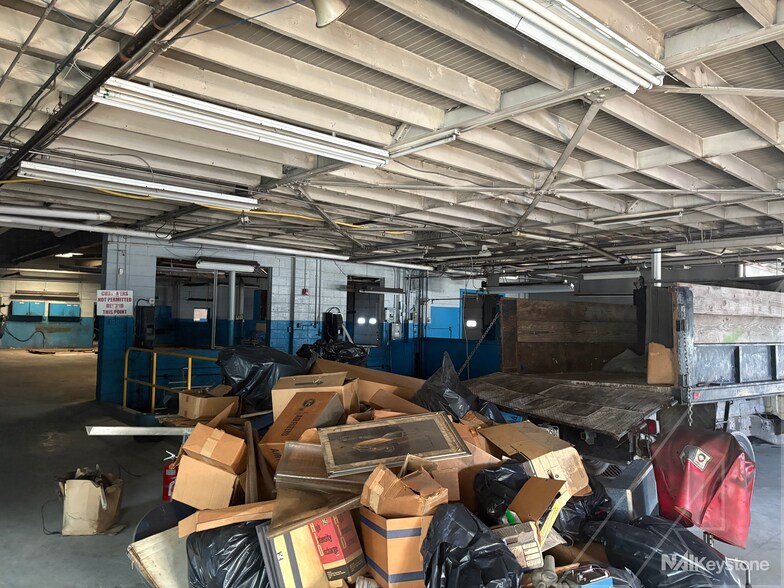 More Photos Of 60 E Penn Ave, Wernersville Auto Dealership For Sale