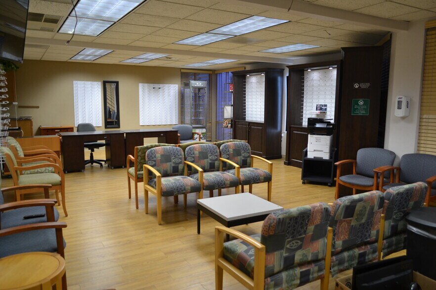 More Photos Of 1320 N 15th St, Immokalee Medical For Lease