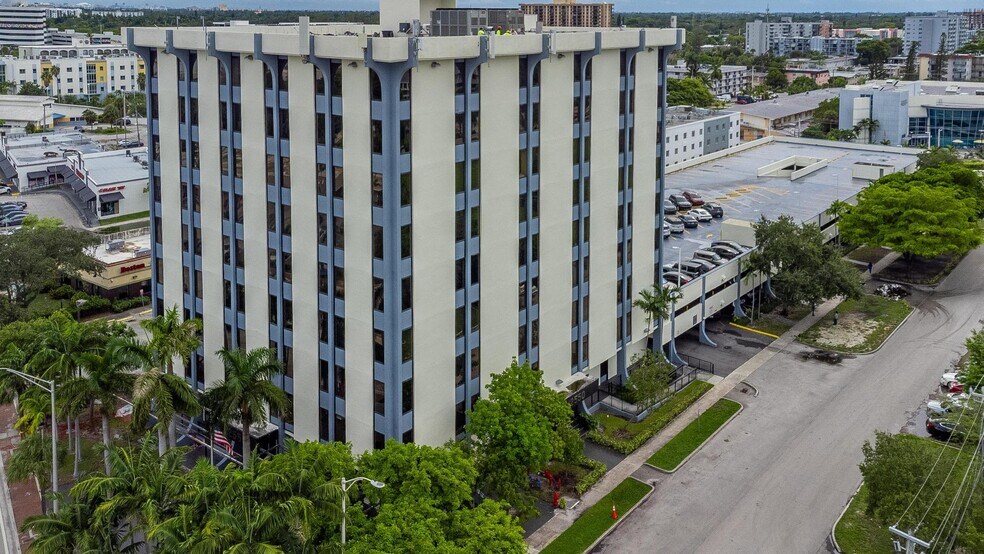 More Photos Of 12550 Biscayne Blvd, North Miami Medical For Sale
