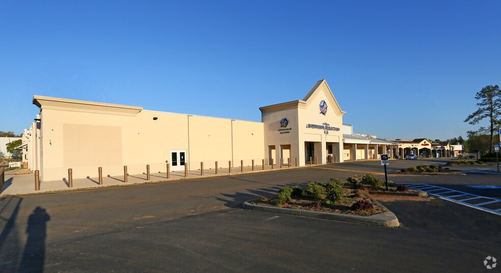 More Photos Of 1208-1214 Capital Cir SE, Tallahassee Unknown For Lease