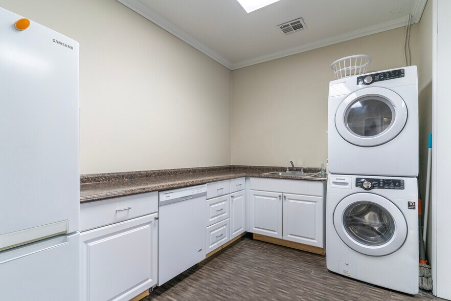 More Photos Of 268 W 400 S, Salt Lake City Medical For Sale