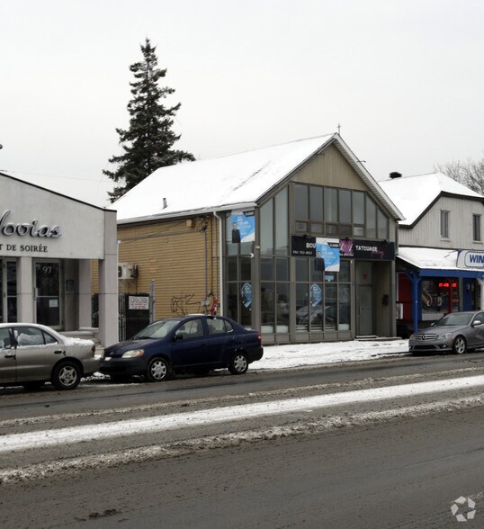 Primary Photo Of 91-93 Boul des Laurentides, Laval Storefront For Sale