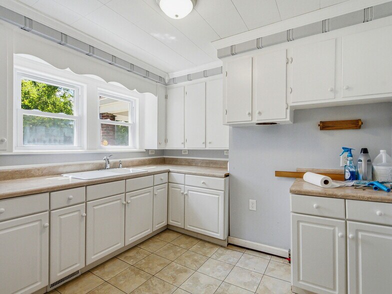 More Photos Of 1063 Louisville Hwy, Goodlettsville Flex For Sale
