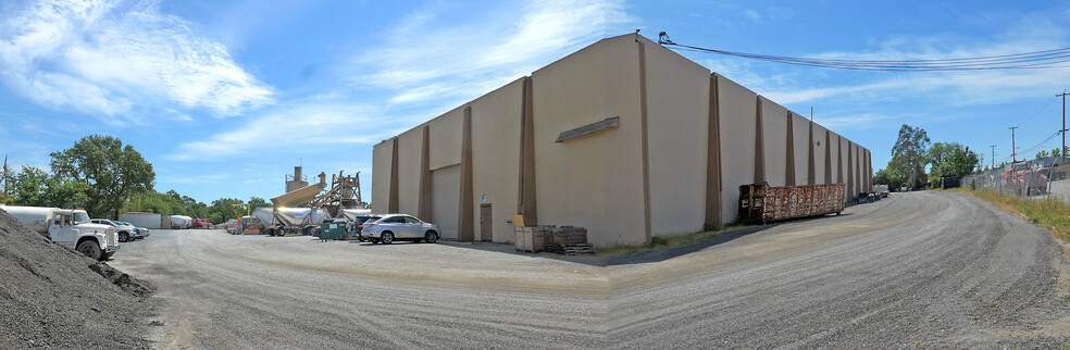 Primary Photo Of 3660 Copperhill Ln, Santa Rosa Warehouse For Lease