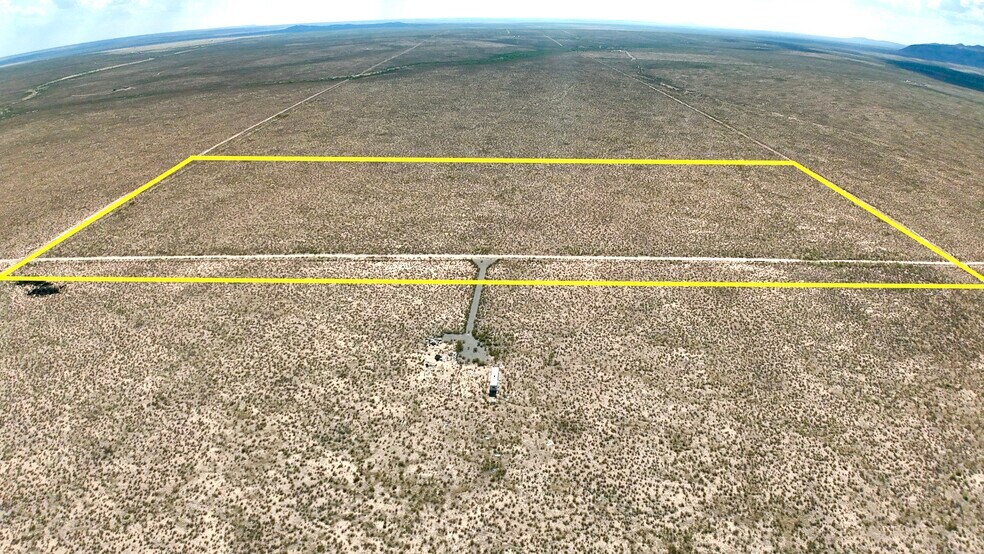 More Photos Of 201 Road Runner Road Dell, Dell City Land For Sale