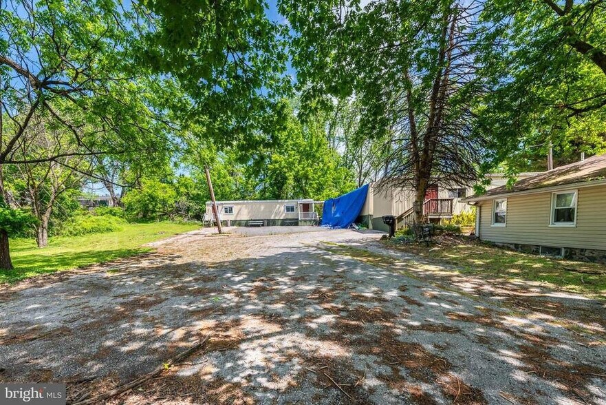 More Photos Of 6712 Dogwood Rd, Woodlawn Schools For Sale