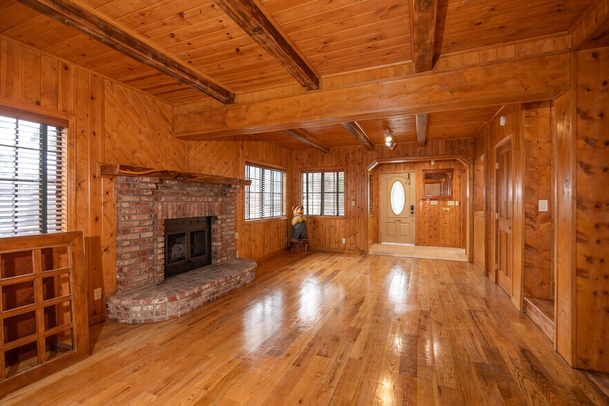 More Photos Of 1016 W Big Bear Blvd, Big Bear City Office Residential For Sale